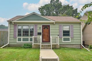 1831 E Hillcrest AVENUE, Milwaukee, WI 53207