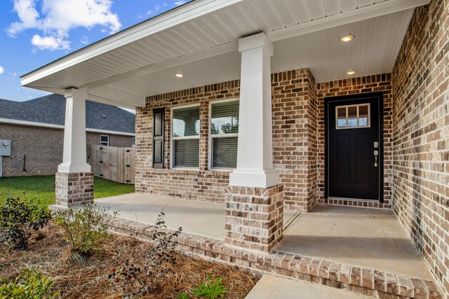 7583 Hatteras Drive, Navarre, FL 32566