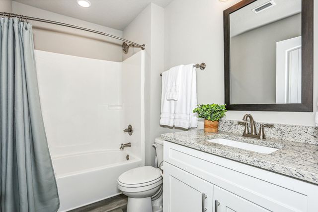 7583 Hatteras Drive, Navarre, FL 32566