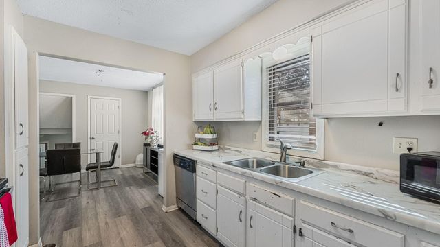 831 Cummings Lane, Saint Cloud, MN 56301