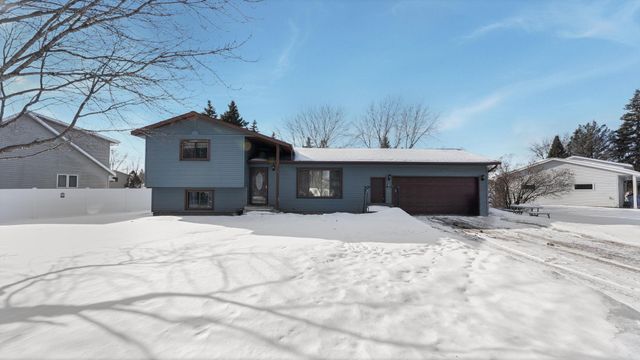 831 Cummings Lane, Saint Cloud, MN 56301