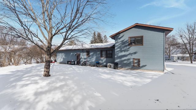 831 Cummings Lane, Saint Cloud, MN 56301