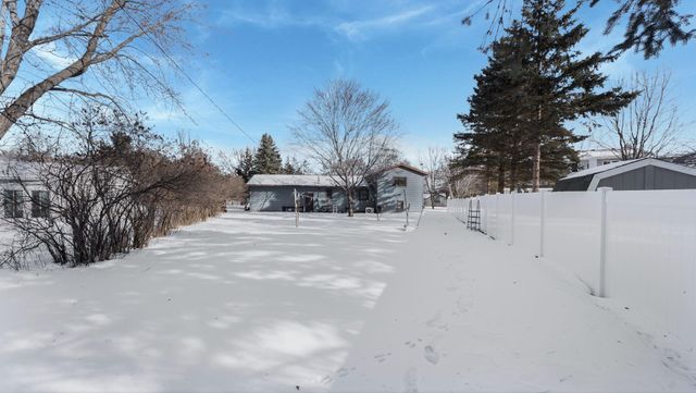 831 Cummings Lane, Saint Cloud, MN 56301
