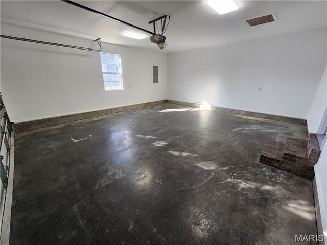 96 Fox Drive, Farmington, MO 63640