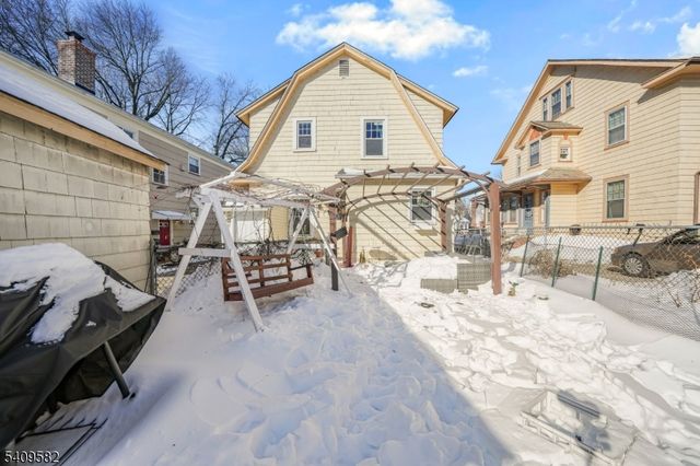 33 Beaumont Pl, Newark City, NJ 07104