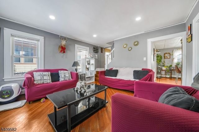 33 Beaumont Pl, Newark City, NJ 07104