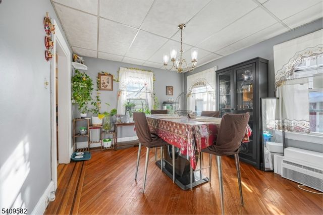 33 Beaumont Pl, Newark City, NJ 07104