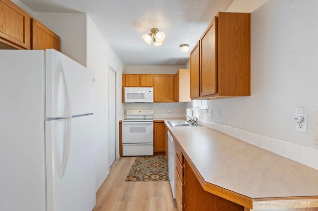 2110 Glenn Way, Caldwell, ID 83605