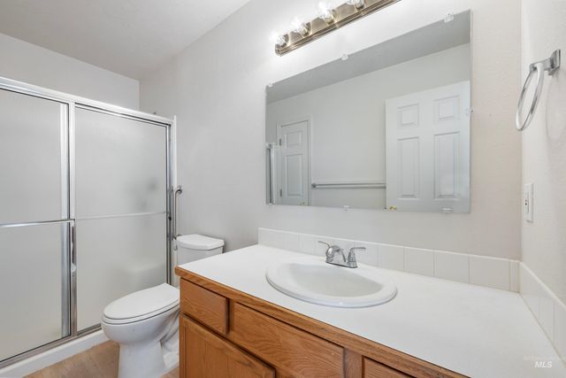 2110 Glenn Way, Caldwell, ID 83605