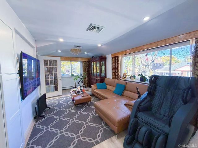 157-14 20TH Road, Whitestone, NY 11357