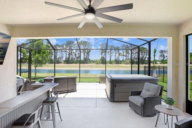 14828 PADDOCK POND AVENUE, Lithia, FL 33547