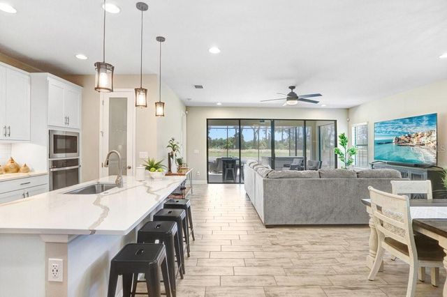 14828 PADDOCK POND AVENUE, Lithia, FL 33547