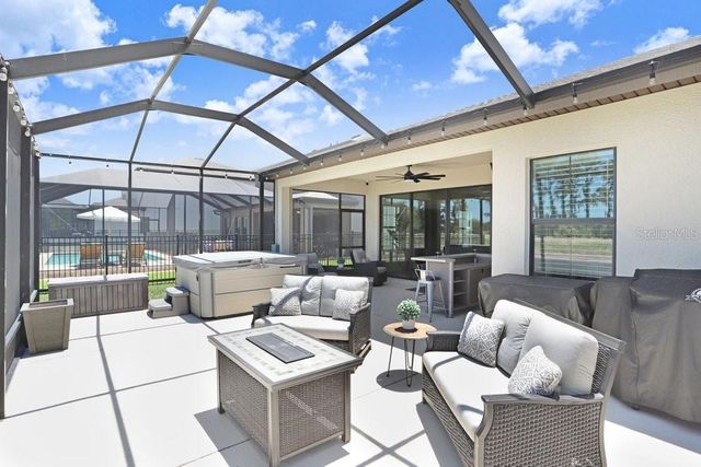 14828 PADDOCK POND AVENUE, Lithia, FL 33547
