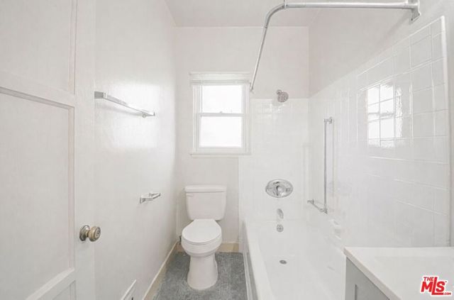 400 S Kenmore Avenue 200, Los Angeles, CA 90020