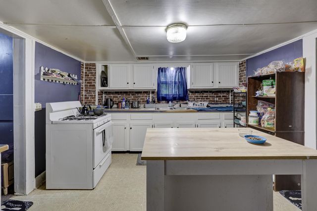 702 Joplin Street, Sarcoxie, MO 64862