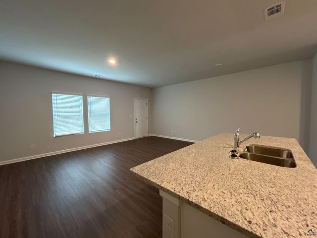 120 Red Oak Trail, Milledgeville, GA 31061