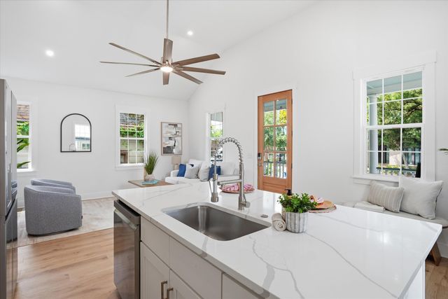 700 Meeting Street, Charleston, SC 29403