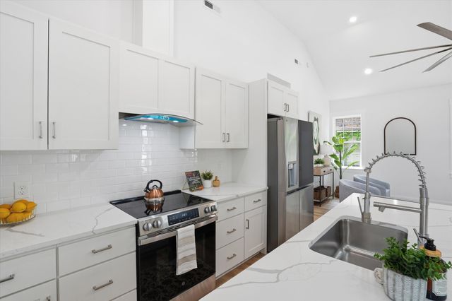 700 Meeting Street, Charleston, SC 29403