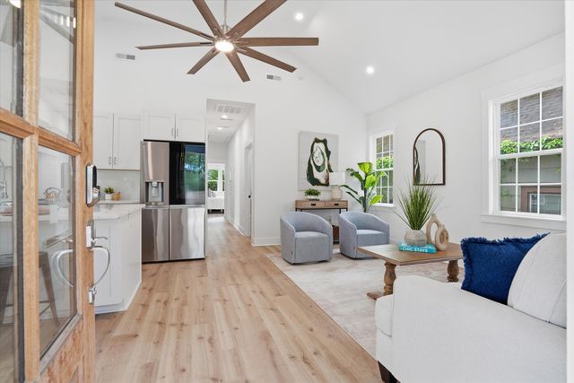 700 Meeting Street, Charleston, SC 29403