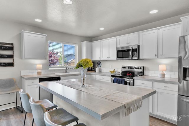 1629 N Bisque Ave, Kuna, ID 83634