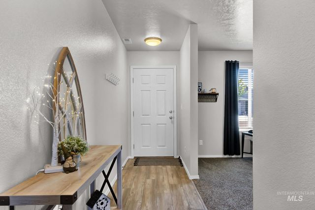 1629 N Bisque Ave, Kuna, ID 83634