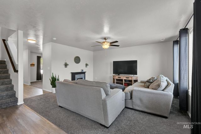 1629 N Bisque Ave, Kuna, ID 83634