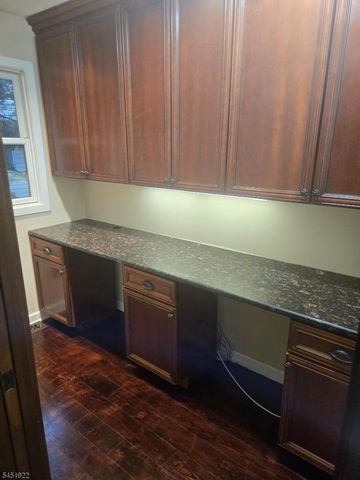 14 Larch St, Carteret Boro, NJ 07008