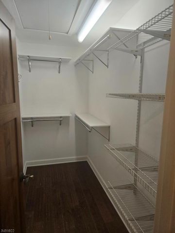 14 Larch St, Carteret Boro, NJ 07008