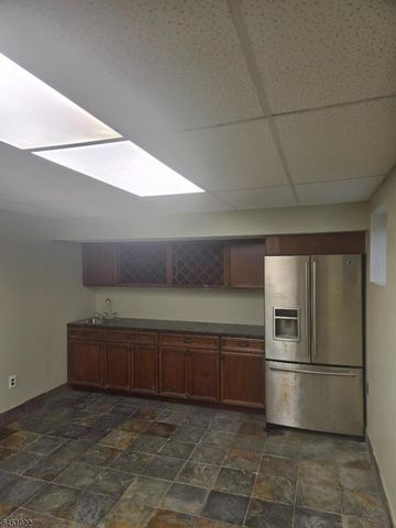 14 Larch St, Carteret Boro, NJ 07008