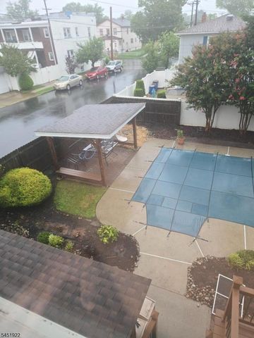 14 Larch St, Carteret Boro, NJ 07008