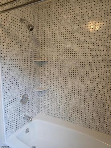 14 Larch St, Carteret Boro, NJ 07008