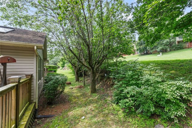 817 Beazer Ln, Antioch, TN 37013