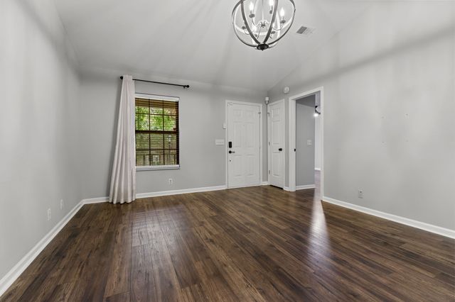 817 Beazer Ln, Antioch, TN 37013