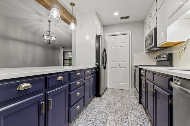 817 Beazer Ln, Antioch, TN 37013