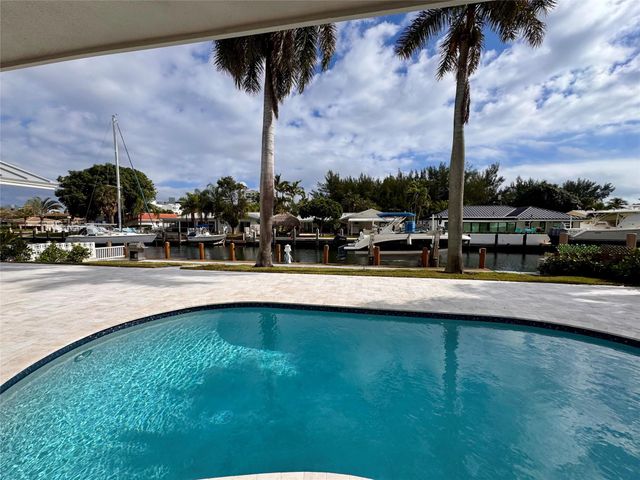 1240 NE 27th Way, Pompano Beach, FL 33062