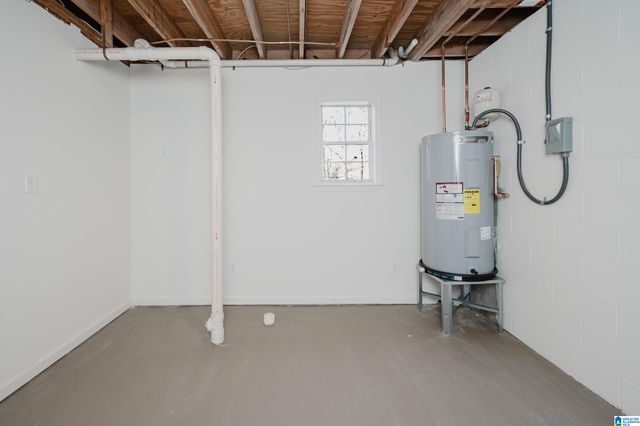 699 OLDE TOWNE CIRCLE, Alabaster, AL 35007