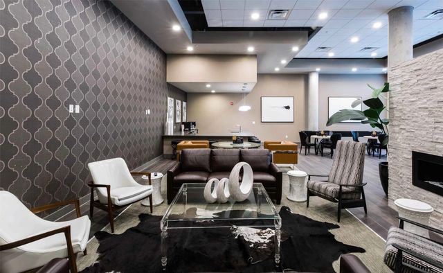 8110 Park Lane 0330, Dallas, TX 75231