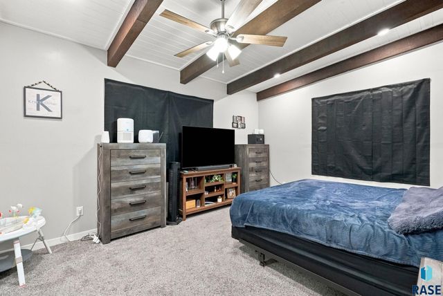 3901 N Longview Ave Avenue, Sioux Falls, SD 57107