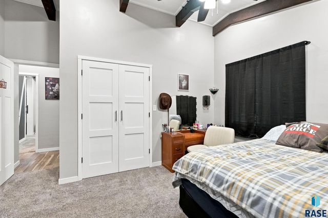 3901 N Longview Ave Avenue, Sioux Falls, SD 57107