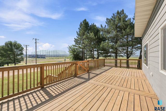 3901 N Longview Ave Avenue, Sioux Falls, SD 57107