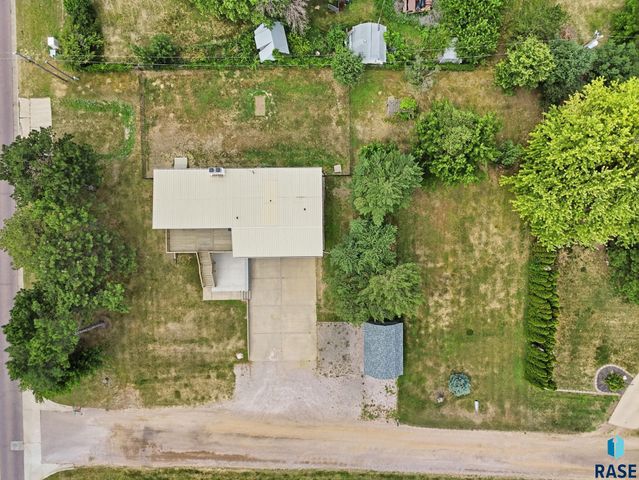 3901 N Longview Ave Avenue, Sioux Falls, SD 57107
