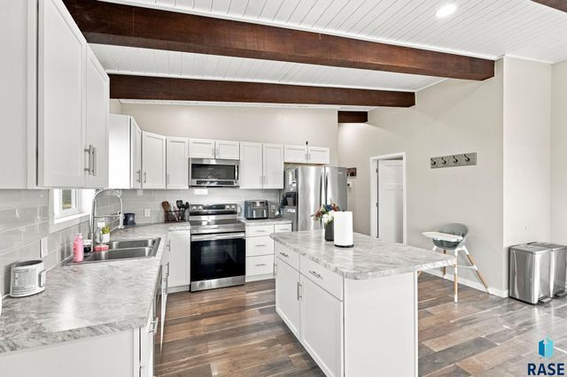 3901 N Longview Ave Avenue, Sioux Falls, SD 57107