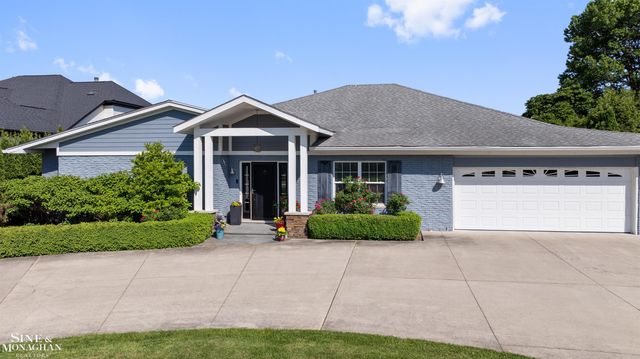 34036 Jefferson Avenue, St Clair Shores, MI 48082