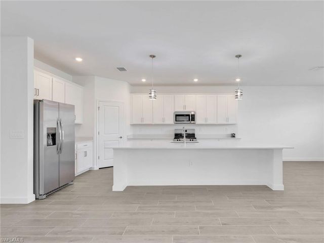 10907 Timber Creek DR, Fort Myers, FL 33913