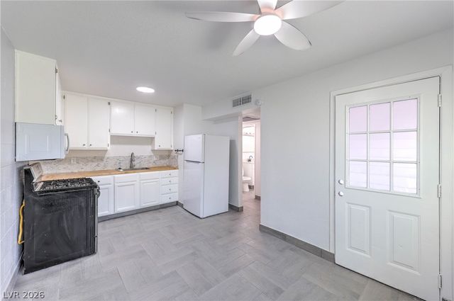 2520 Bulloch Street L, North Las Vegas, NV 89030