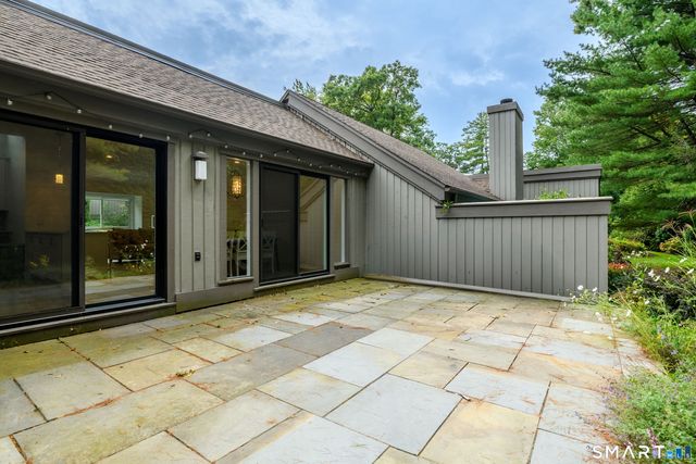 886 Heritage Village B, Southbury, CT 06488