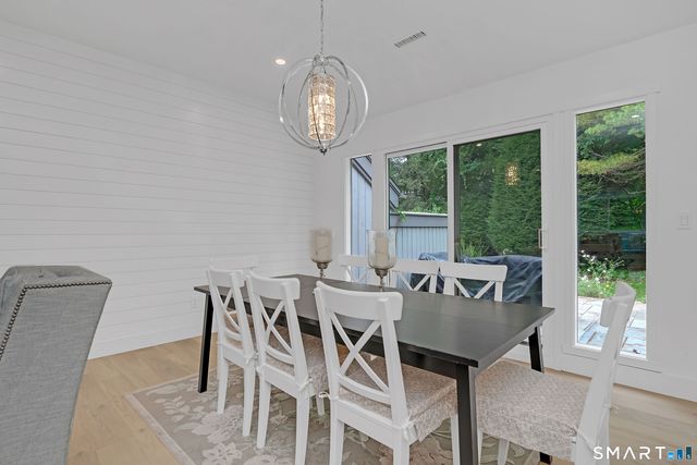 886 Heritage Village B, Southbury, CT 06488