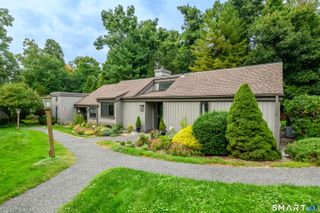 886 Heritage Village B, Southbury, CT 06488