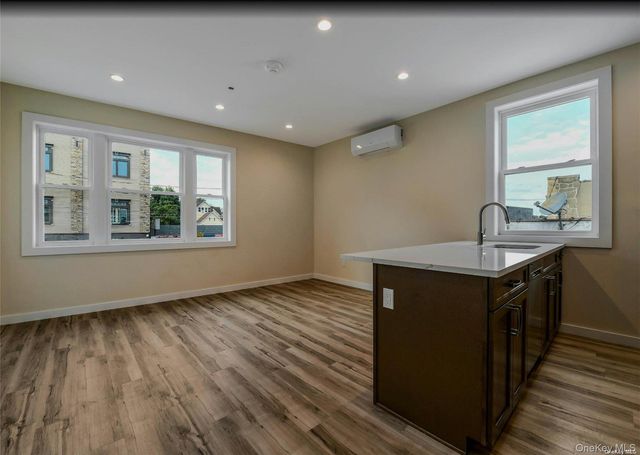 400 A New York Avenue 1, Huntington, NY 11743