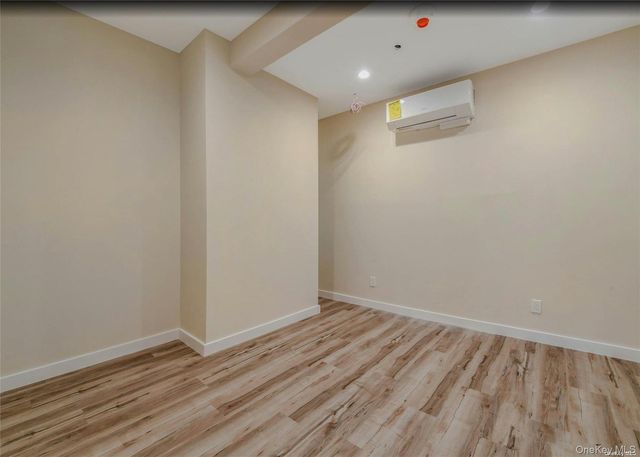 400 A New York Avenue 1, Huntington, NY 11743